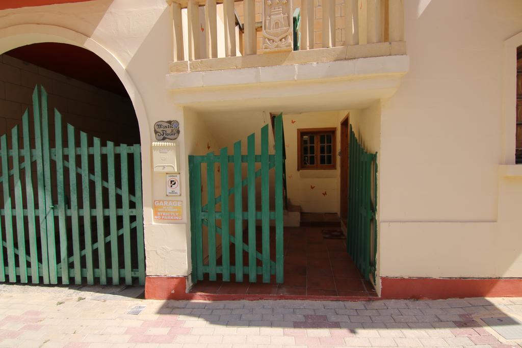 Mystic Flower B&B Birbuba Exterior foto